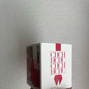 Carolina Herrera CH HC